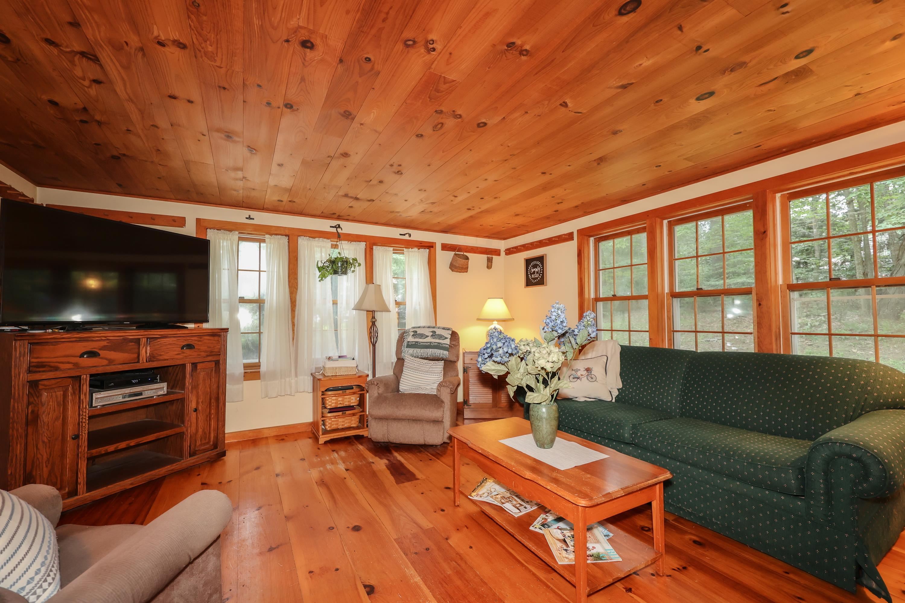 294 North Road Deerfield, NH 03037 - Photo 20 of 40