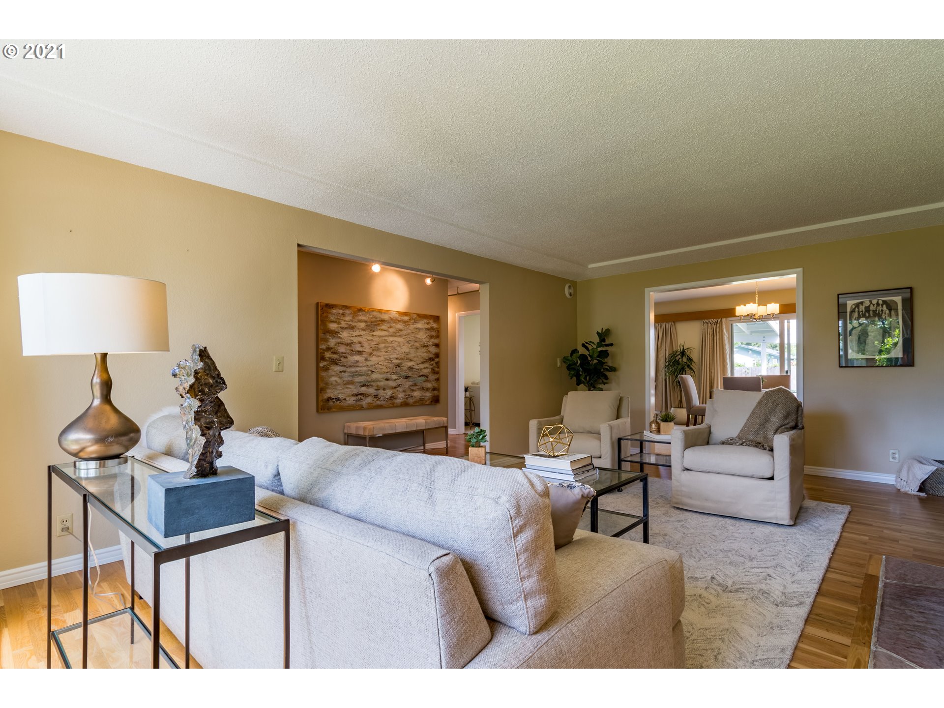 1165 6th Street Springfield, OR 97477 - Photo 4 of 32