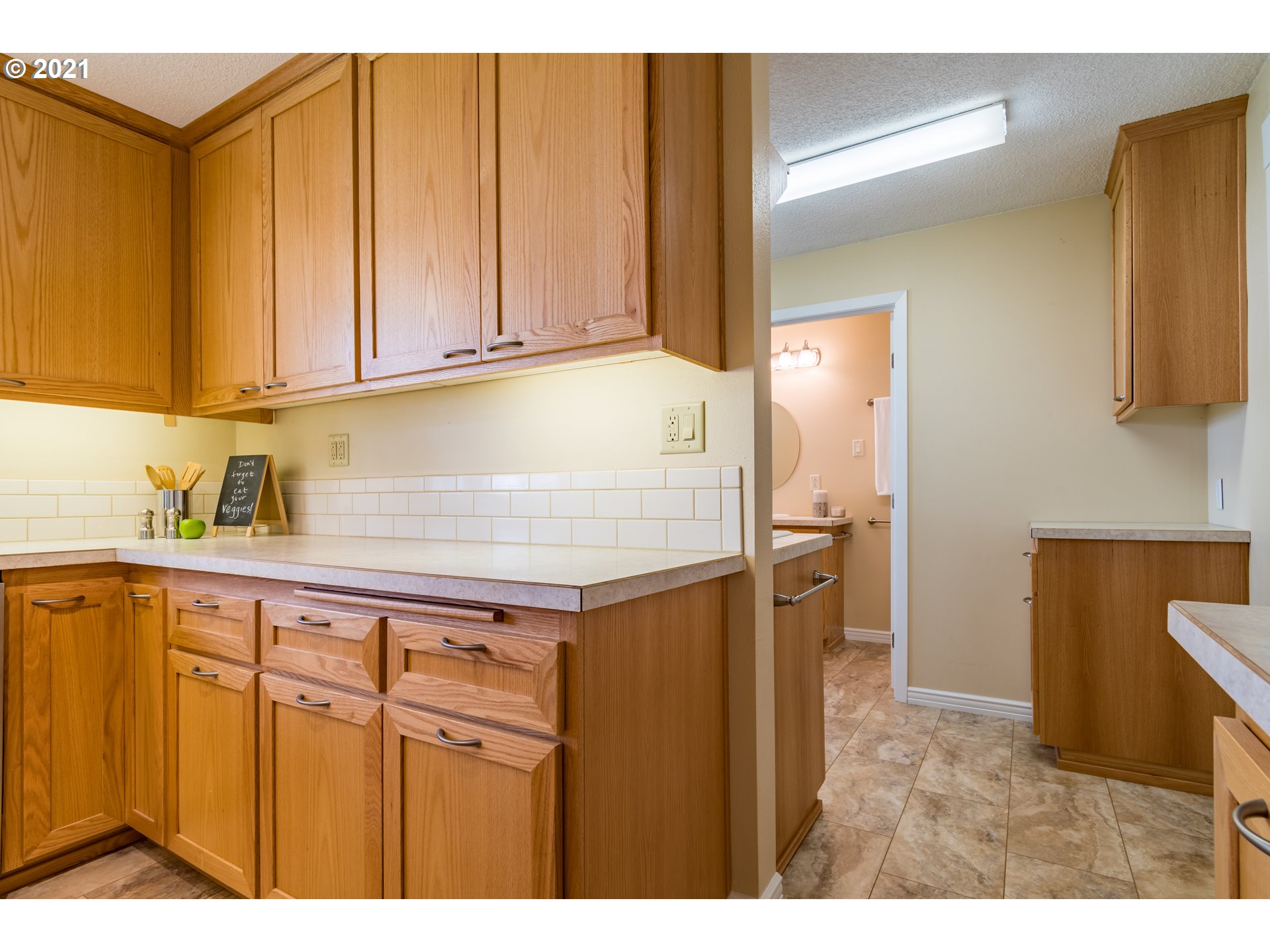1165 6th Street Springfield, OR 97477 - Photo 9 of 32