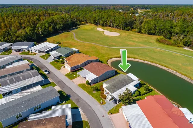 a view of a tennis court