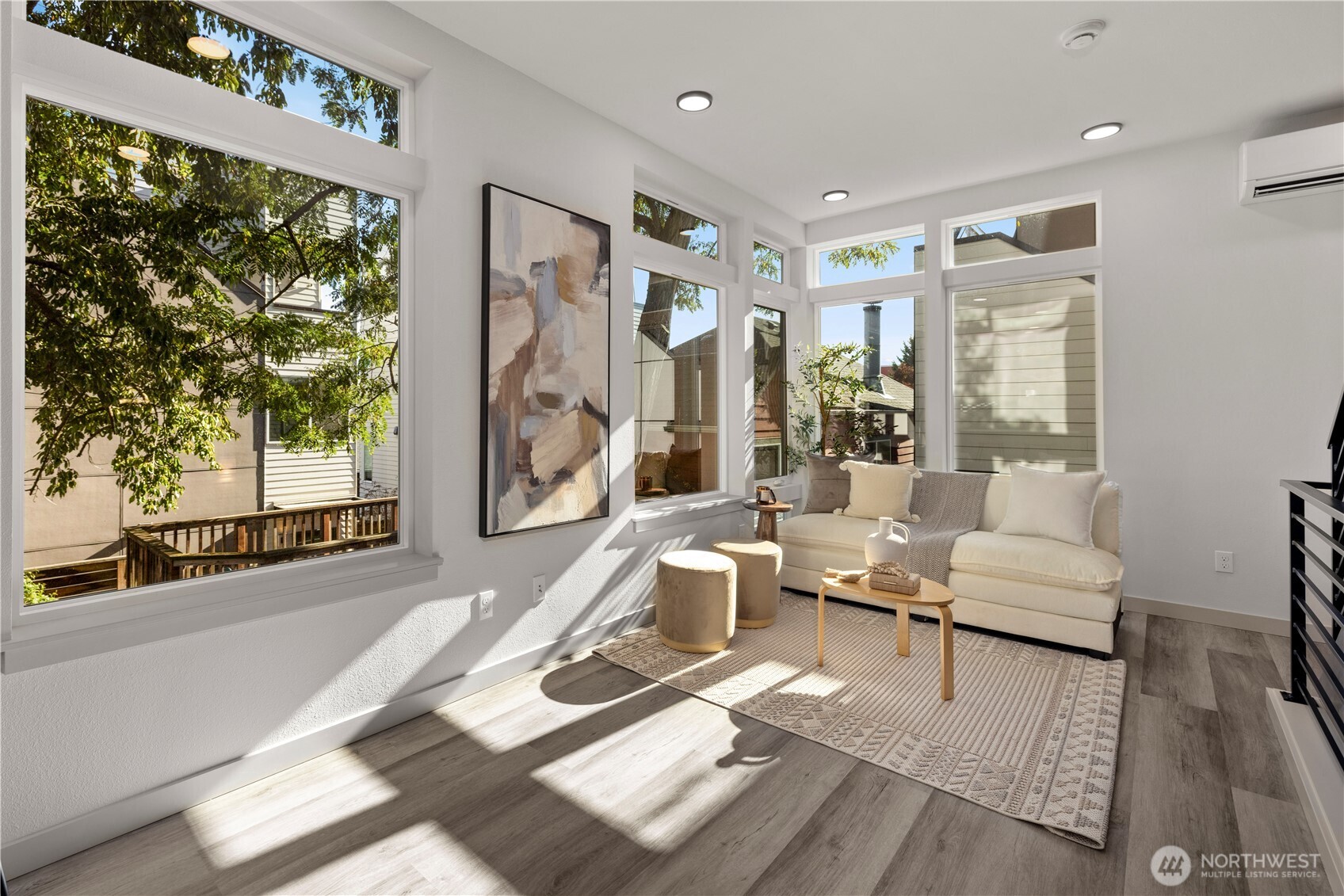 922 North 35th Street Seattle, WA 98103 - Photo 7 of 32 Gallery Image 7