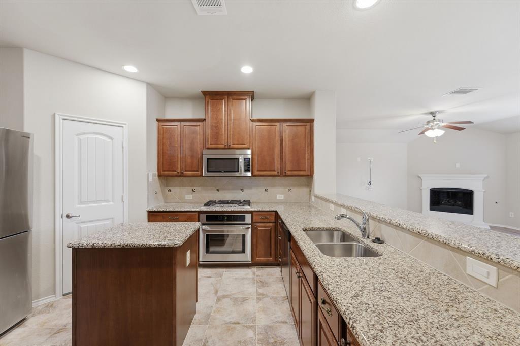 316 Rocky Pine Road McKinney, TX 75072 - Photo 13 of 33