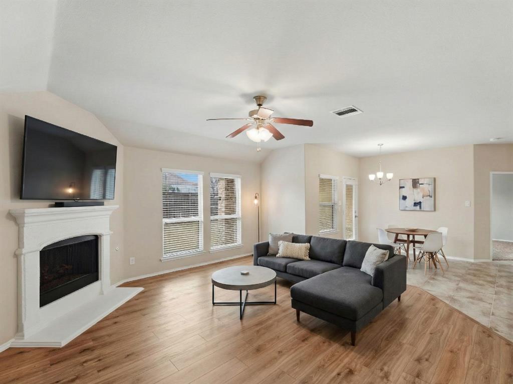 316 Rocky Pine Road McKinney, TX 75072 - Photo 2 of 33