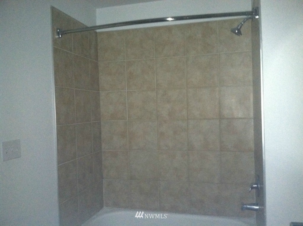 3906 243rd Place Southeast, Unit P102 Bothell, WA 98021 - Photo 6 of 8 Gallery Image 6