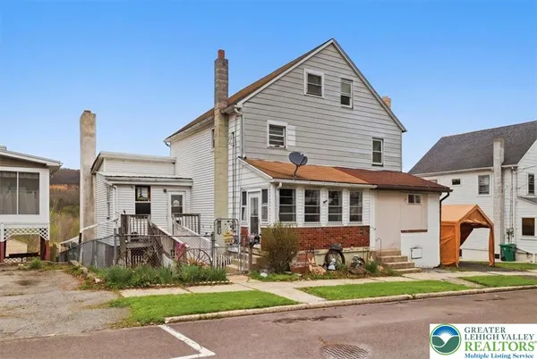 $197,700 | 831 East Ridge Street, Lansford, PA 18232