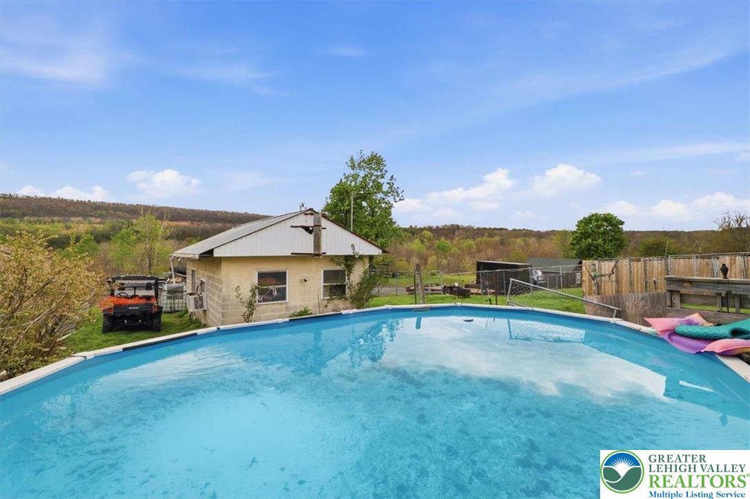 831 East Ridge Street Lansford, PA 18232 - Photo 41 of 53