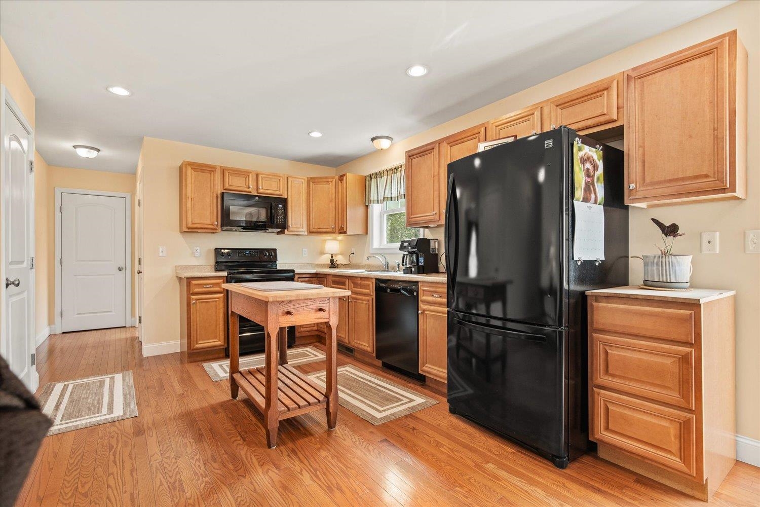 39 Cedar Creek Barrington, NH 03825 - Photo 4 of 34