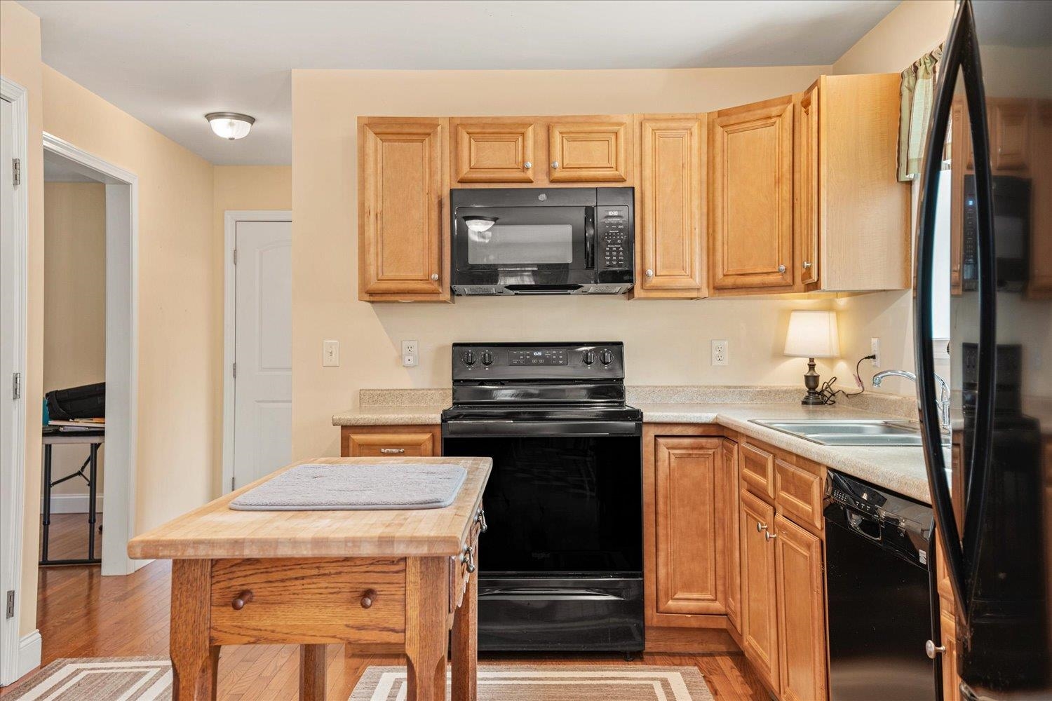 39 Cedar Creek Barrington, NH 03825 - Photo 5 of 34