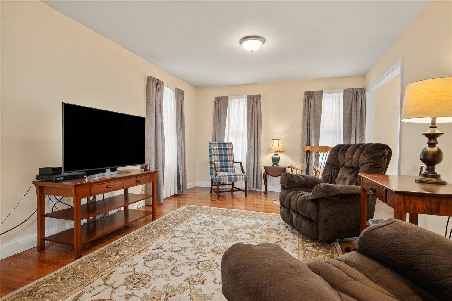 39 Cedar Creek Barrington, NH 03825 - Photo 8 of 34