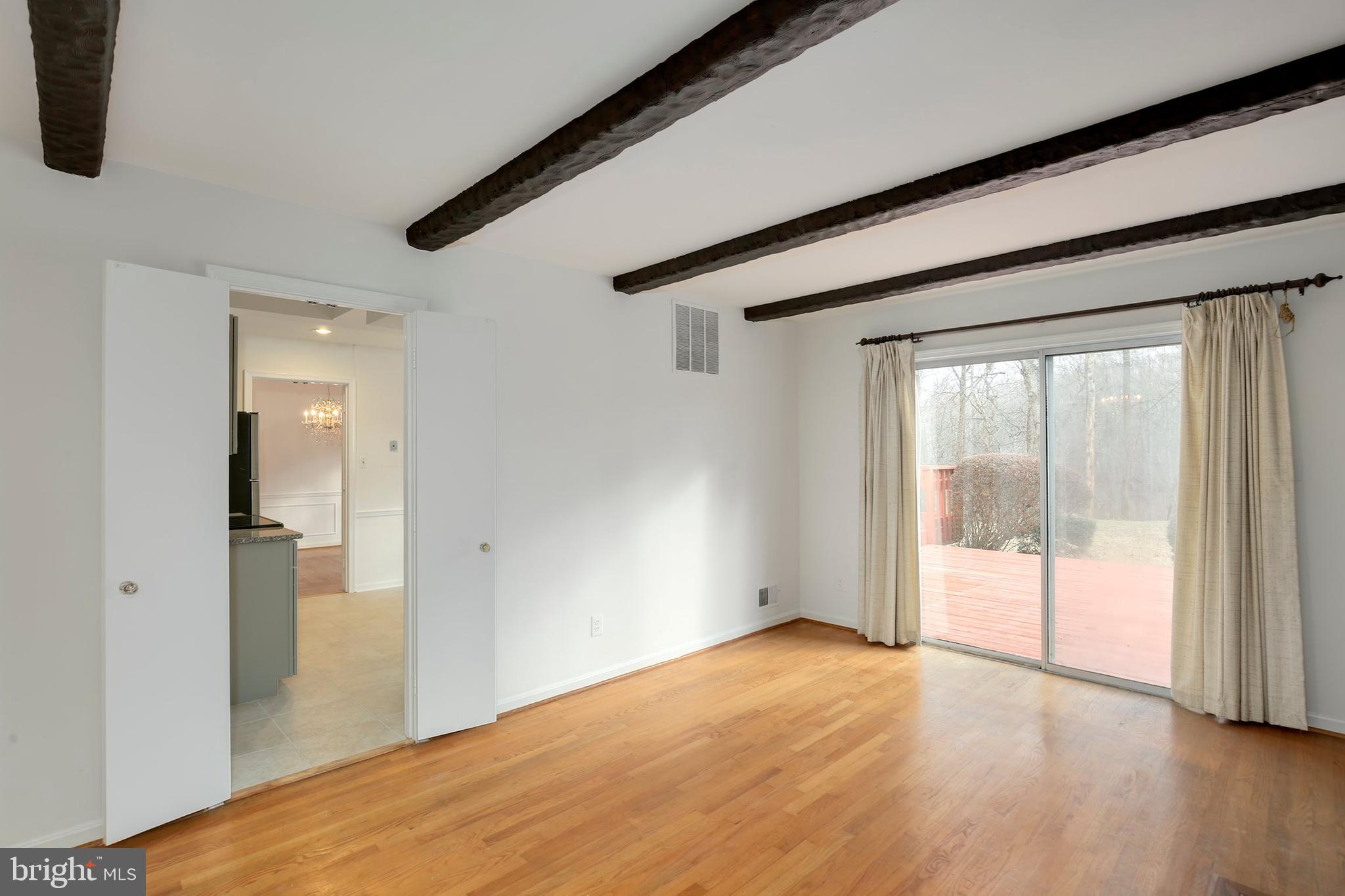 12231 St James Road Potomac, MD 20854 - Photo 14 of 36 Gallery Image 14