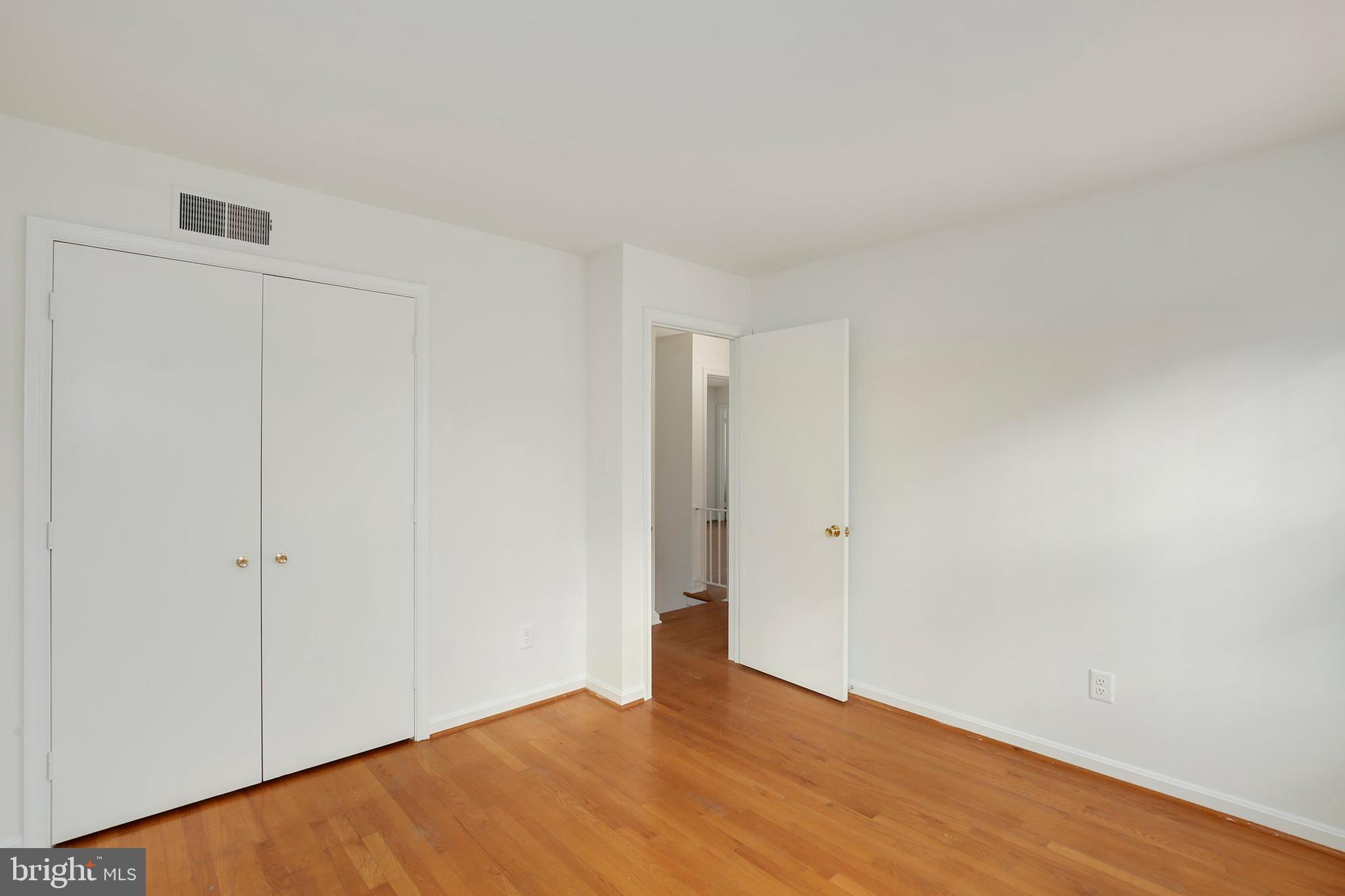 12231 St James Road Potomac, MD 20854 - Photo 21 of 36 Gallery Image 21