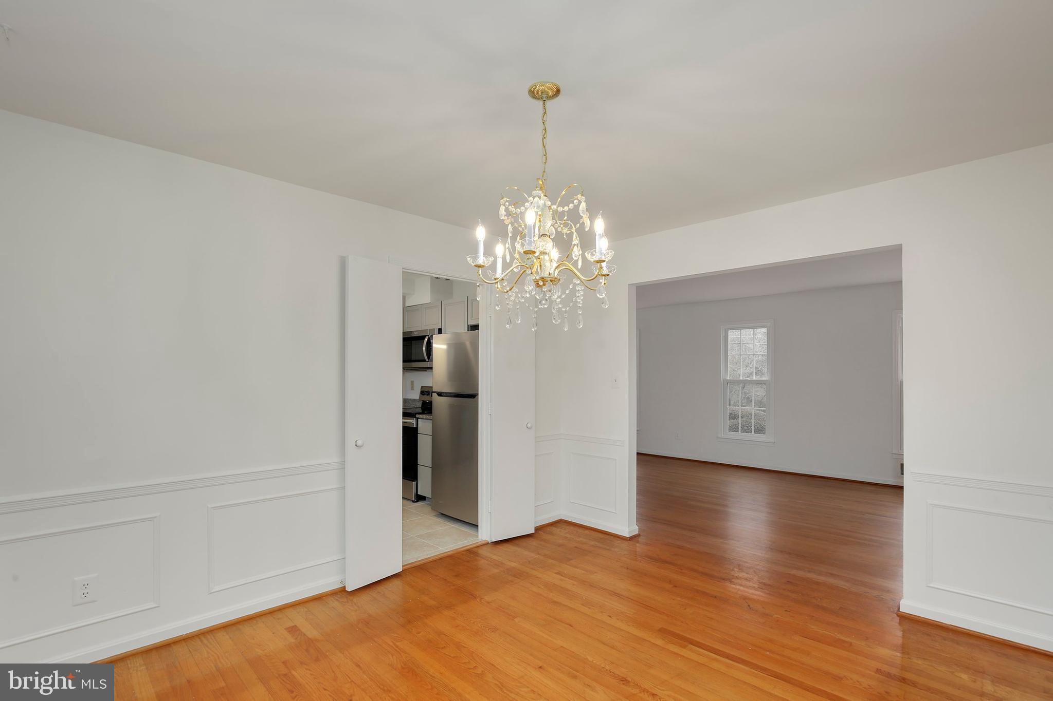 12231 St James Road Potomac, MD 20854 - Photo 10 of 36 Gallery Image 10