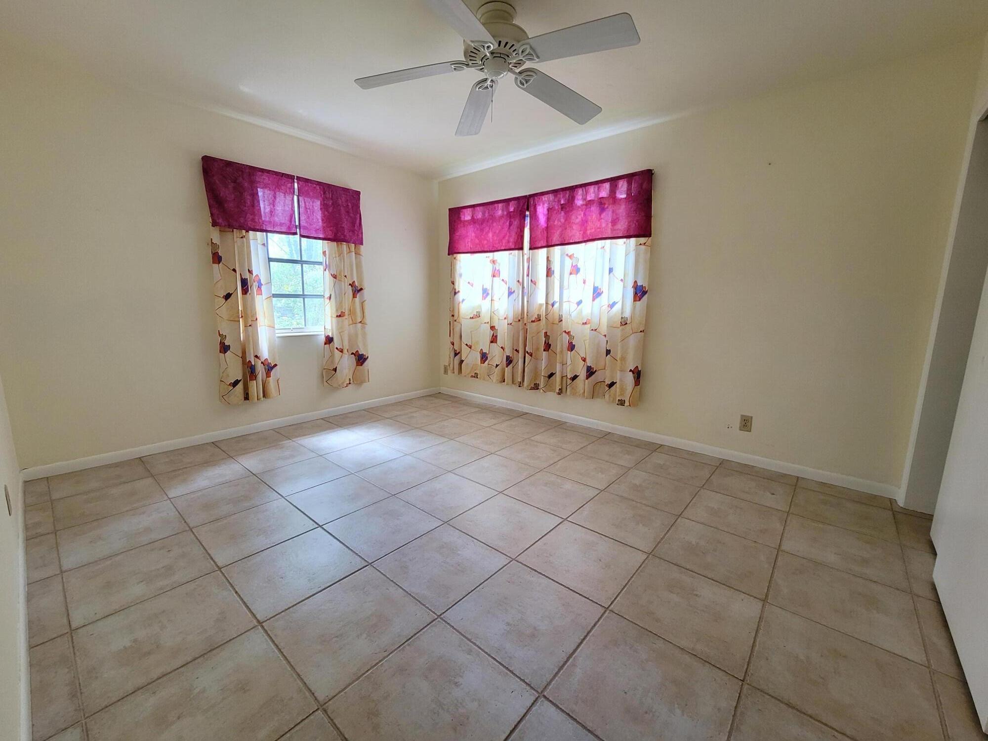 245 Northwest 45th Street Boca Raton, FL 33431 - Photo 18 of 37 2022-08-27 11.55.20