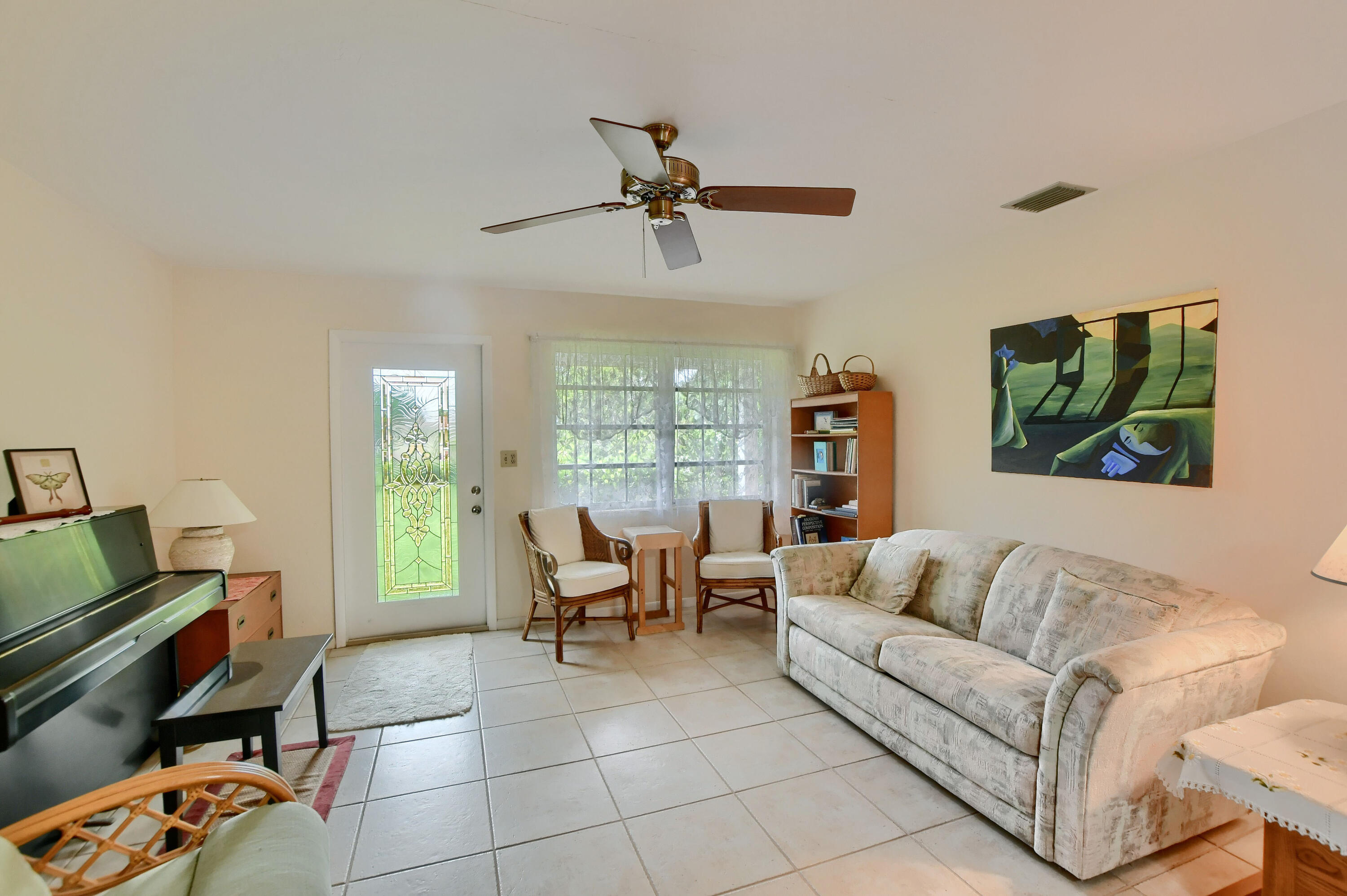 245 Northwest 45th Street Boca Raton, FL 33431 - Photo 2 of 37 21_ebf_0580-hdr(5)