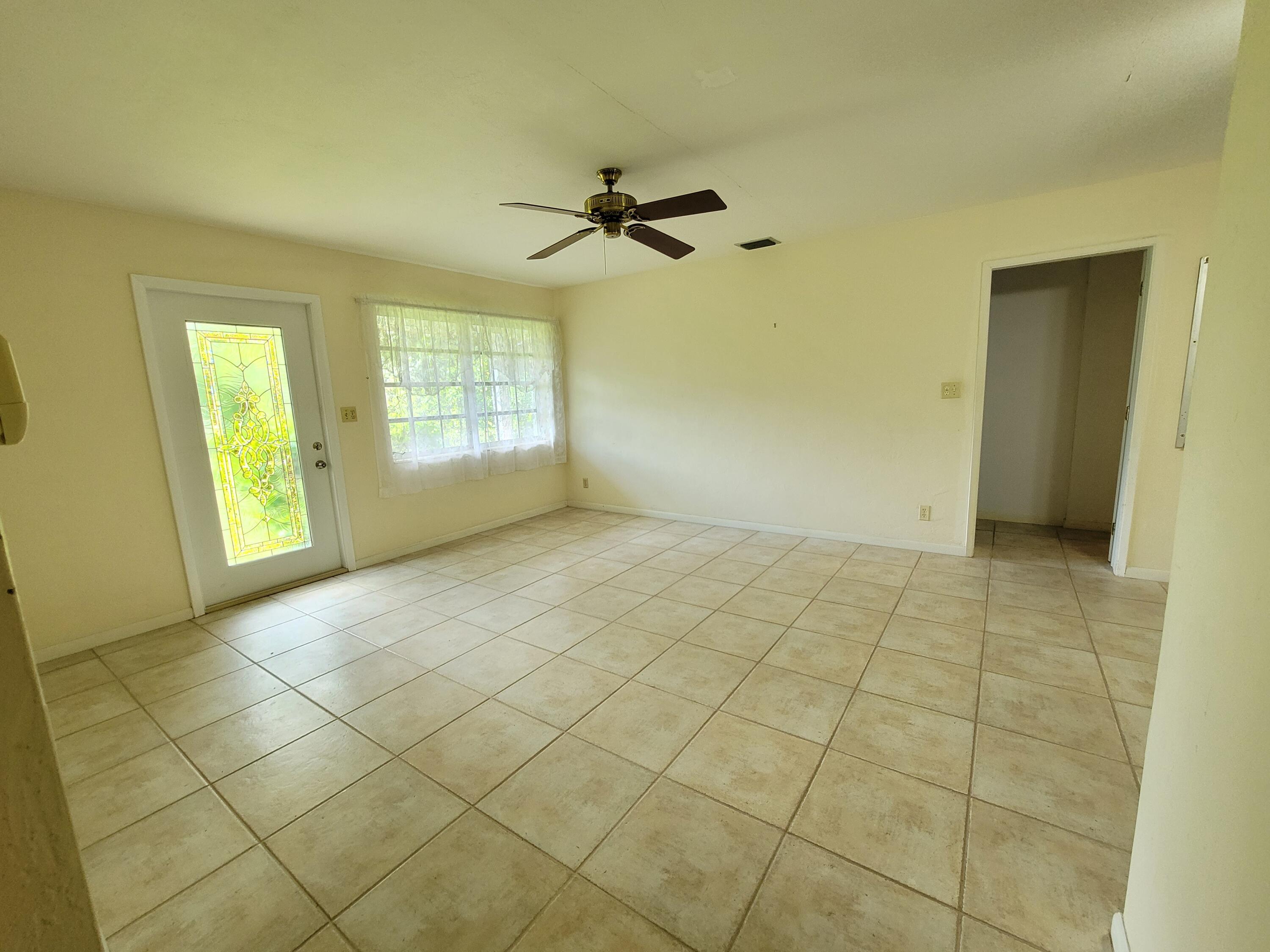 245 Northwest 45th Street Boca Raton, FL 33431 - Photo 24 of 37 2022-08-27 11.55.01
