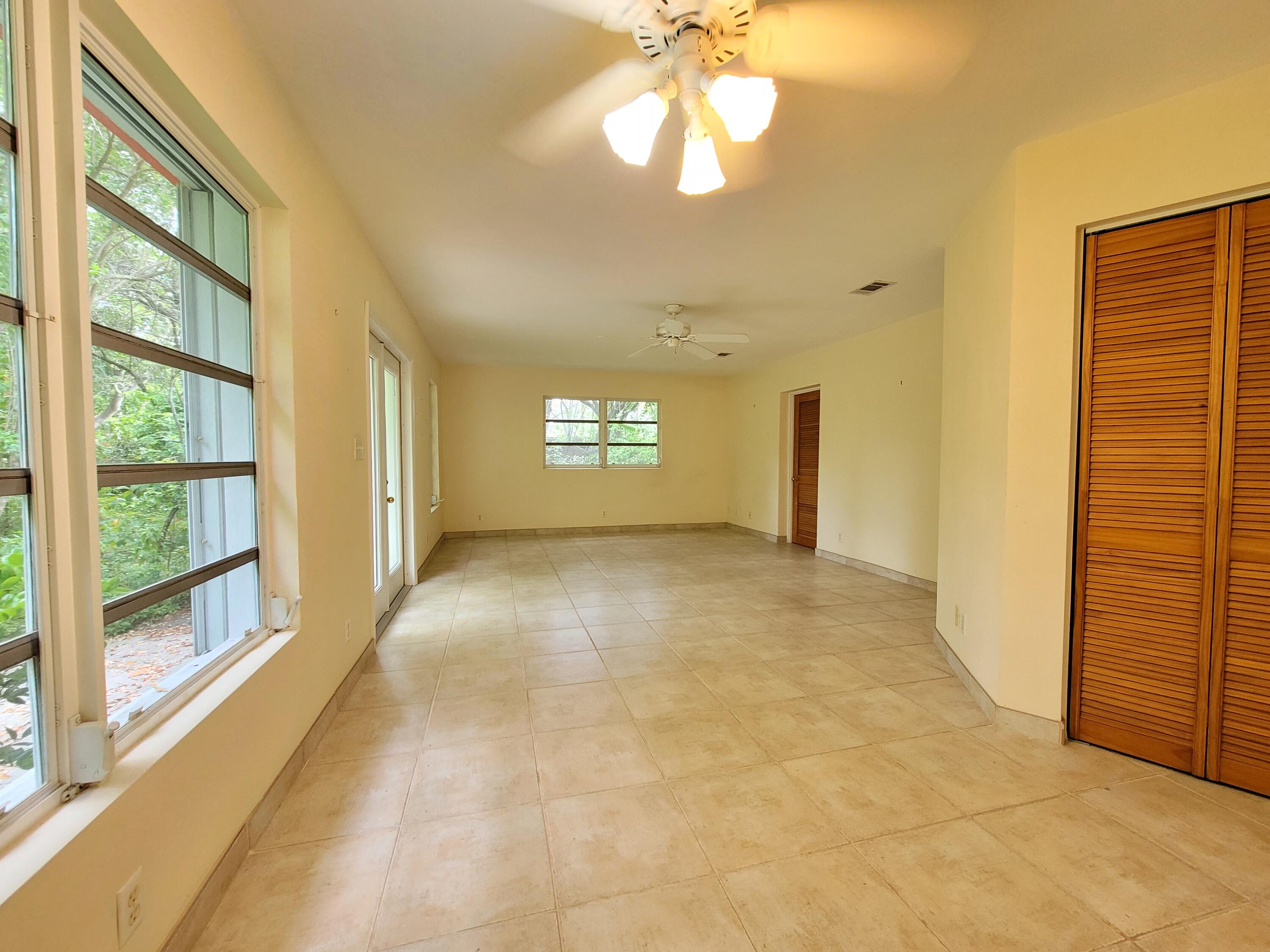 245 Northwest 45th Street Boca Raton, FL 33431 - Photo 26 of 37 2022-08-27 12.00.01