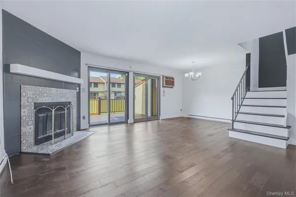 $2,700 | 601 Chelsea Cove South, Hopewell Junction, NY 12533