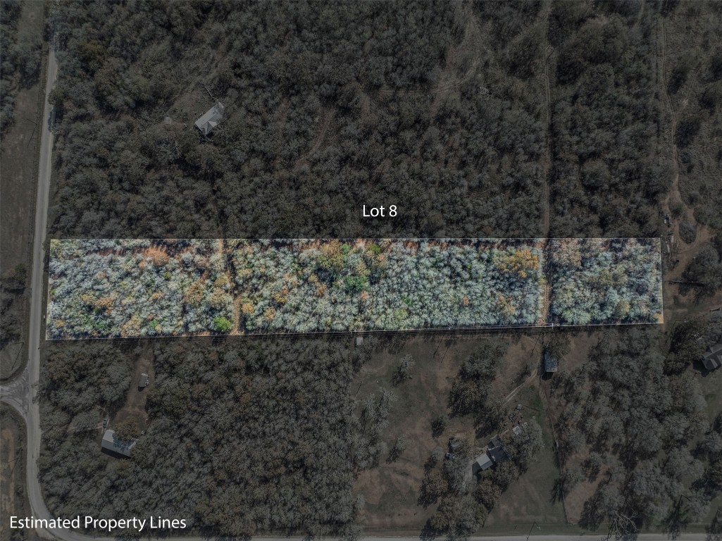 766 Bugtussle Lane Luling, TX 78648 - Photo 7 of 10 a view of a pathway