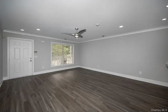 $2,730 | 116 Smithtown Boulevard, Unit 8B, Nesconset, NY 11767