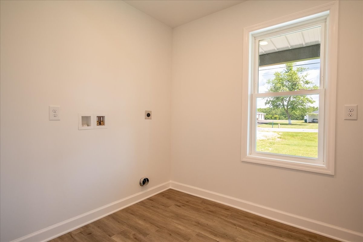 654 West Main Street Hohenwald, TN 38462 - Photo 4 of 34