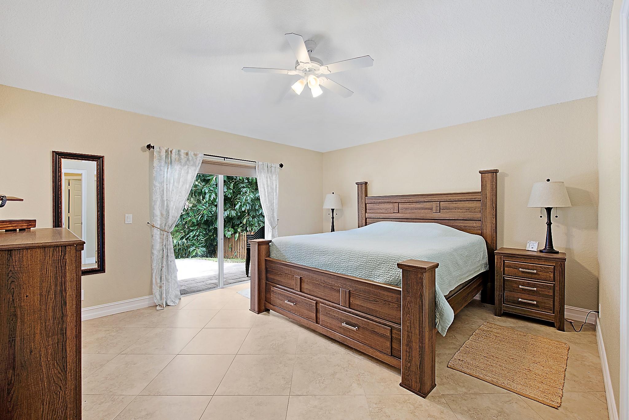 6597 Riparian Road Lake Worth, FL 33462 - Photo 8 of 16 6597-Riparian-Rd-Lake-Worth-MKH_7873