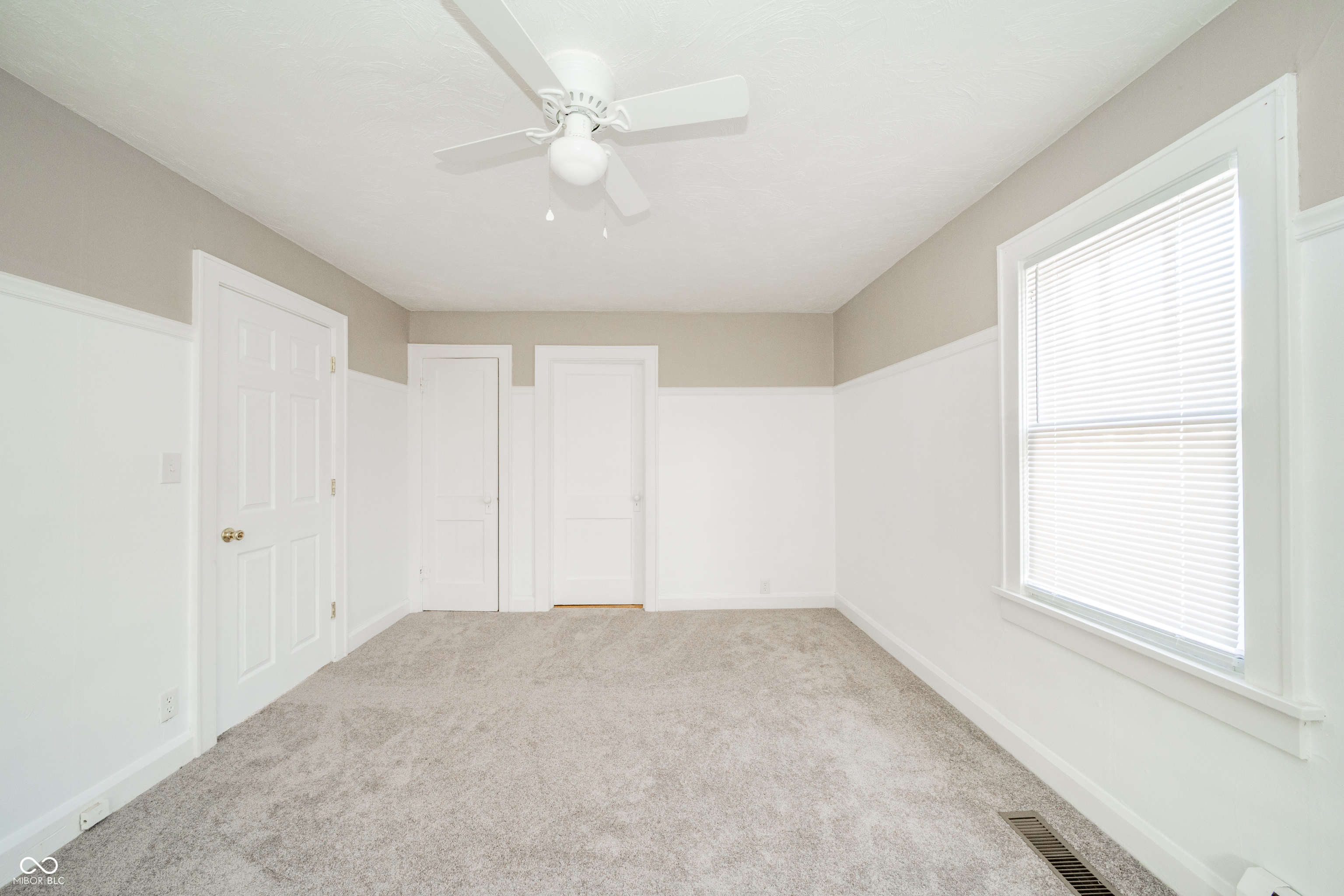 124 West 38th Street Anderson, IN 46013 - Photo 11 of 25