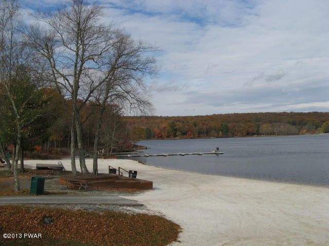Robin Way Lackawaxen, PA 18435 - Photo 10 of 23