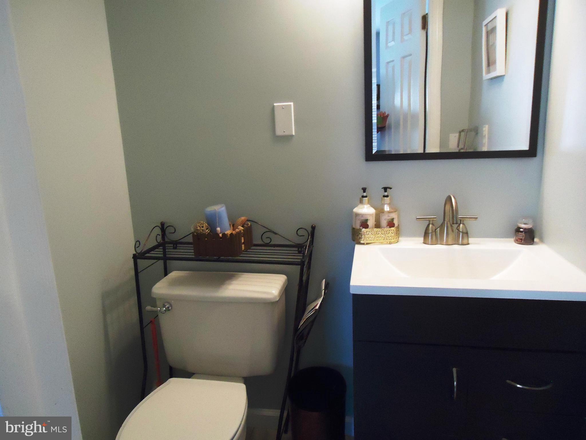9316 Oak White Road Baltimore, MD 21236 - Photo 18 of 30 Bath