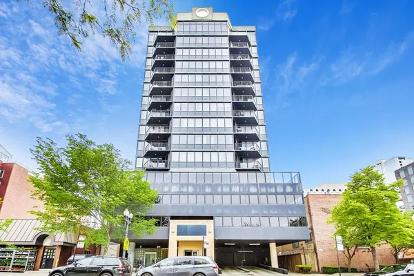 $4,000 | 1309 North Wells Street, Unit 605, Chicago, IL 60610