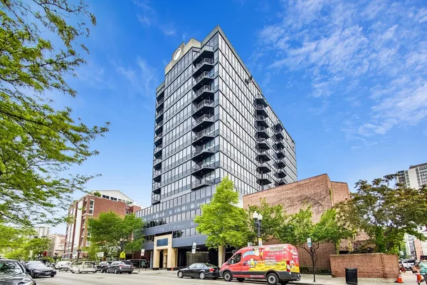 $4,000 | 1309 North Wells Street, Unit 605, Chicago, IL 60610