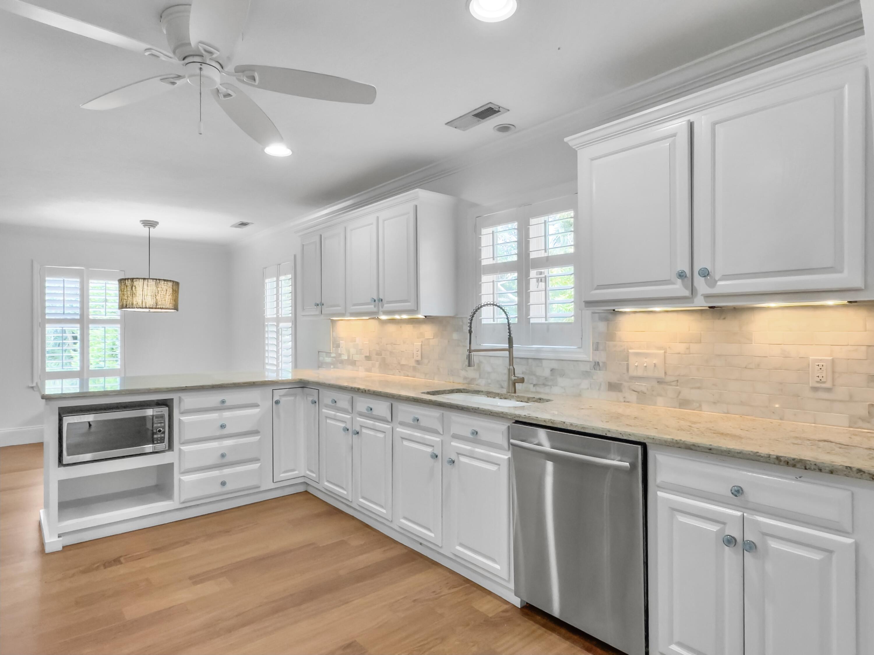 10 Wills Way Isle of Palms, SC 29451 - Photo 21 of 104 Kitchen