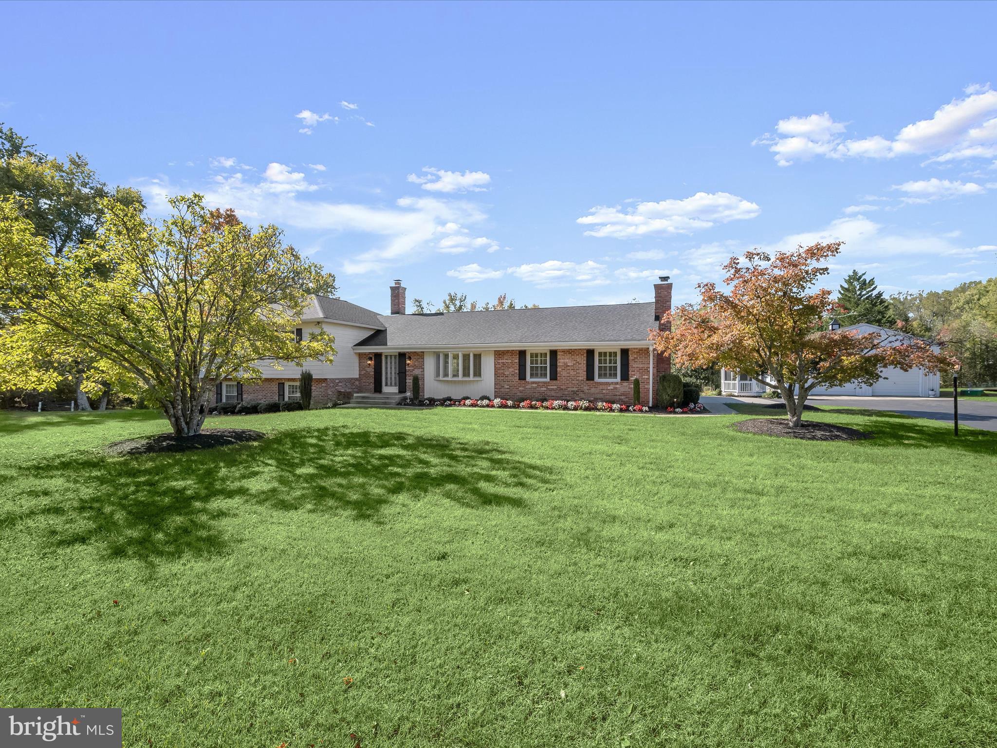 Welcome to 2548 Rutland Road!