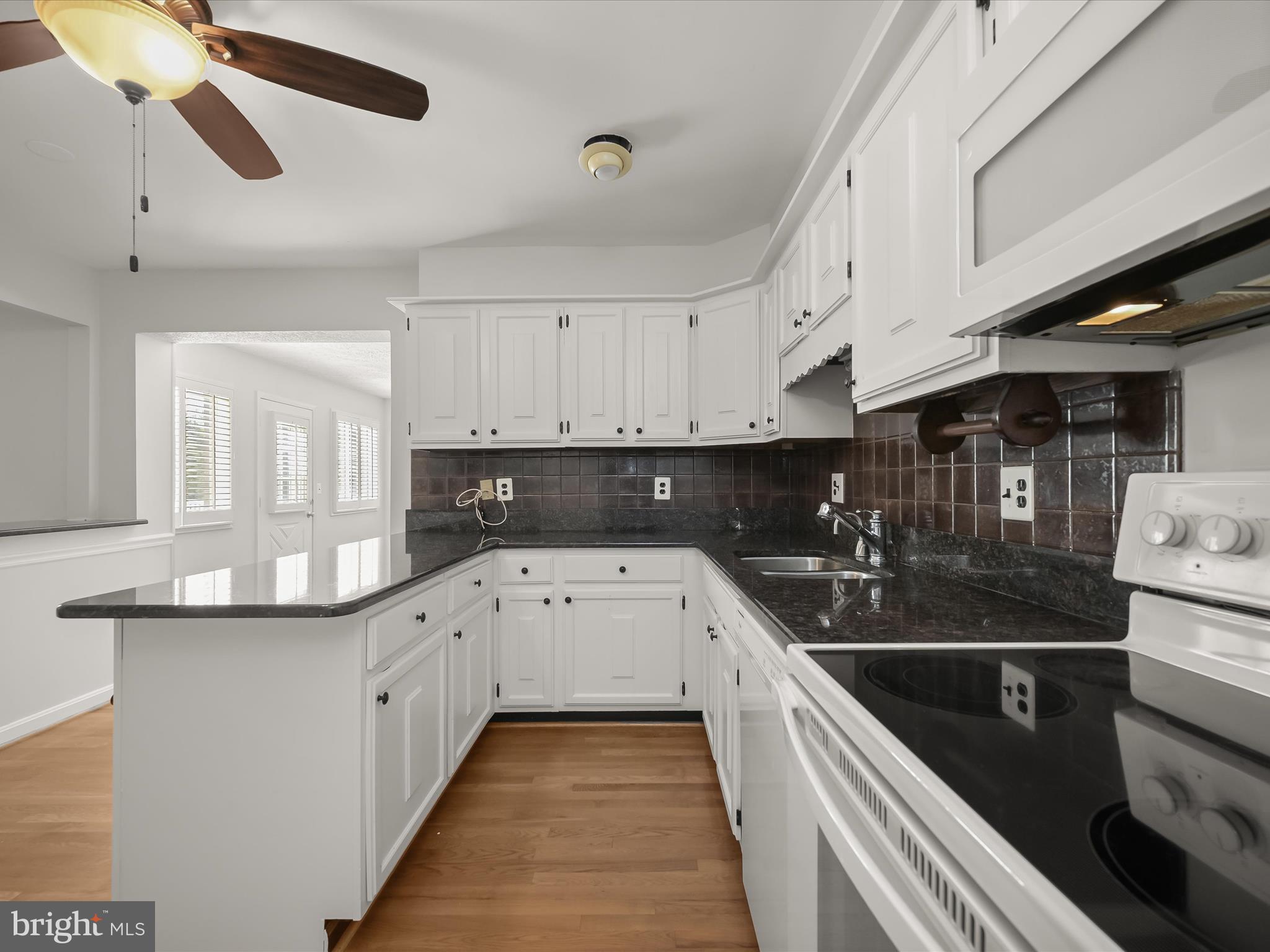 2548 Rutland Road Davidsonville, MD 21035 - Photo 15 of 62 Kitchen
