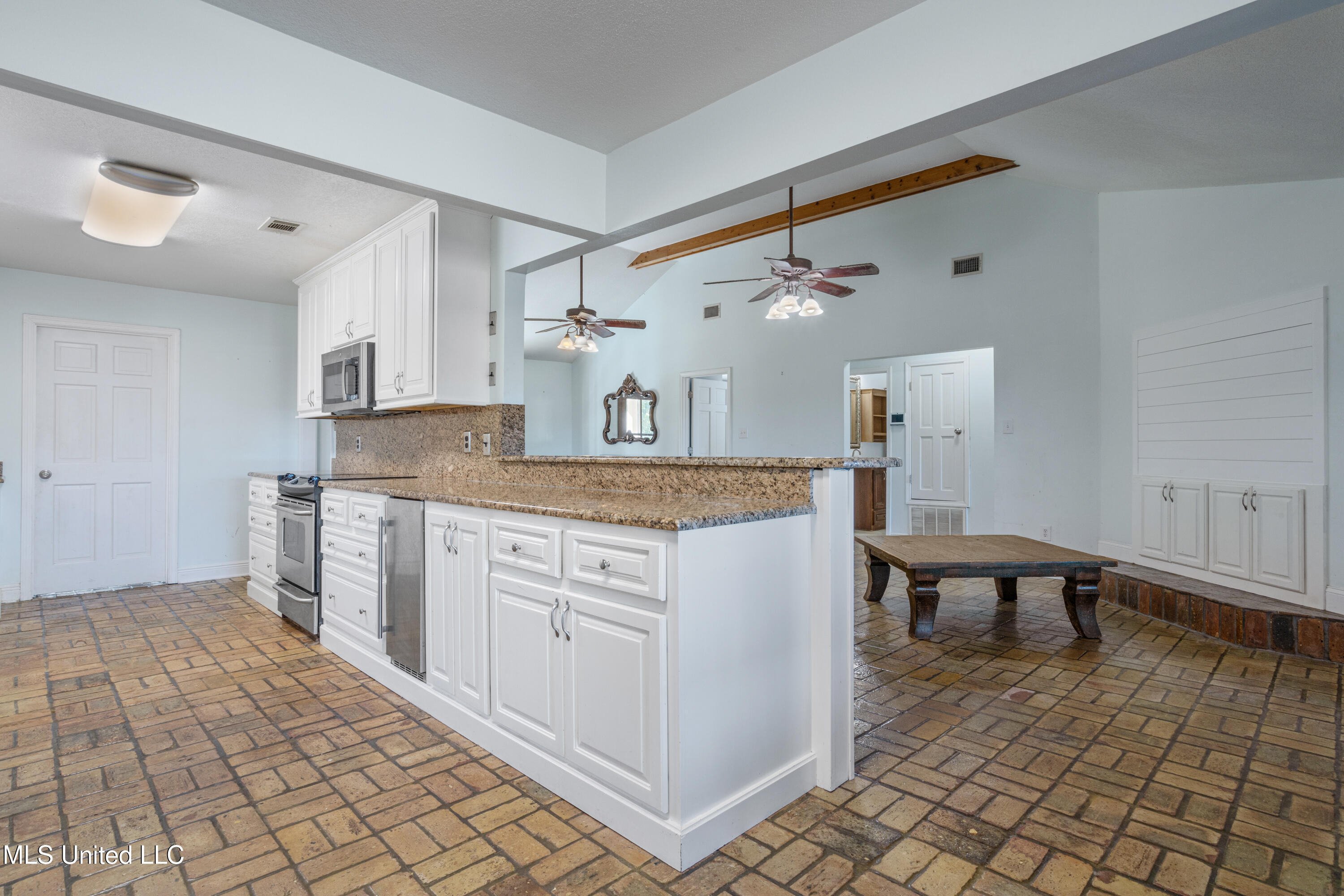 3333 Pine Circle Ocean Springs, MS 39564 - Photo 19 of 45 012