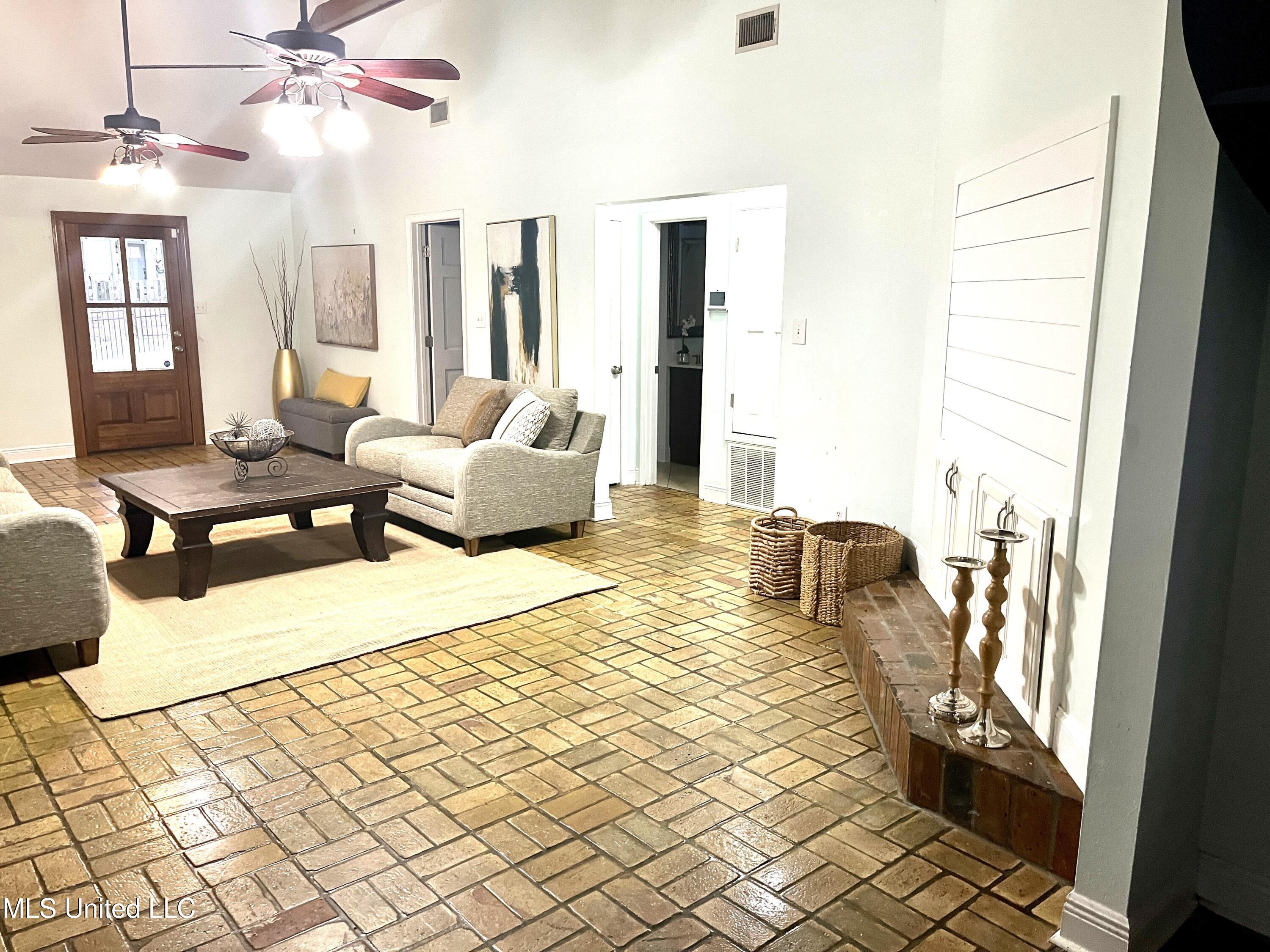 3333 Pine Circle Ocean Springs, MS 39564 - Photo 30 of 45 lr 3