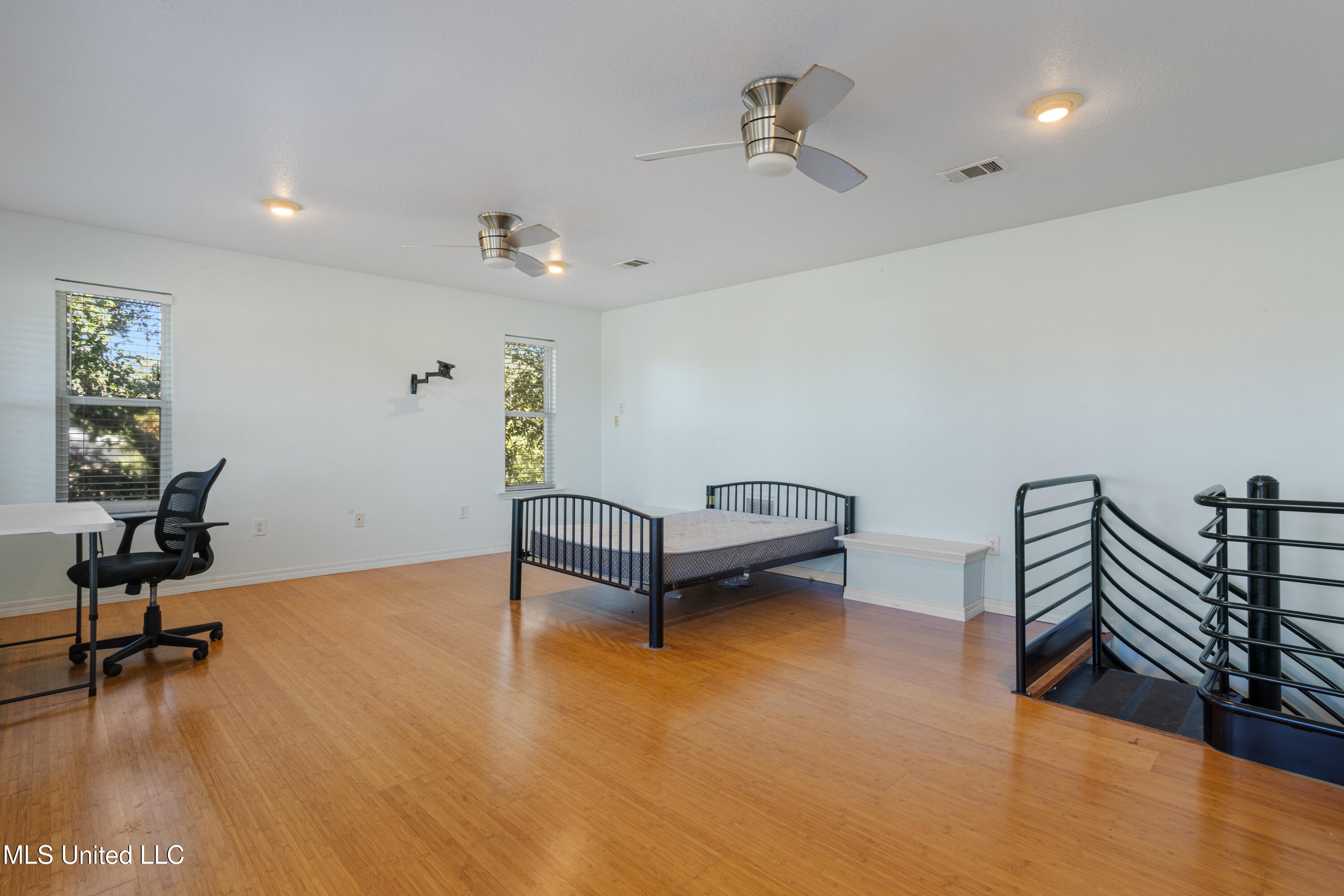 3333 Pine Circle Ocean Springs, MS 39564 - Photo 31 of 45 029