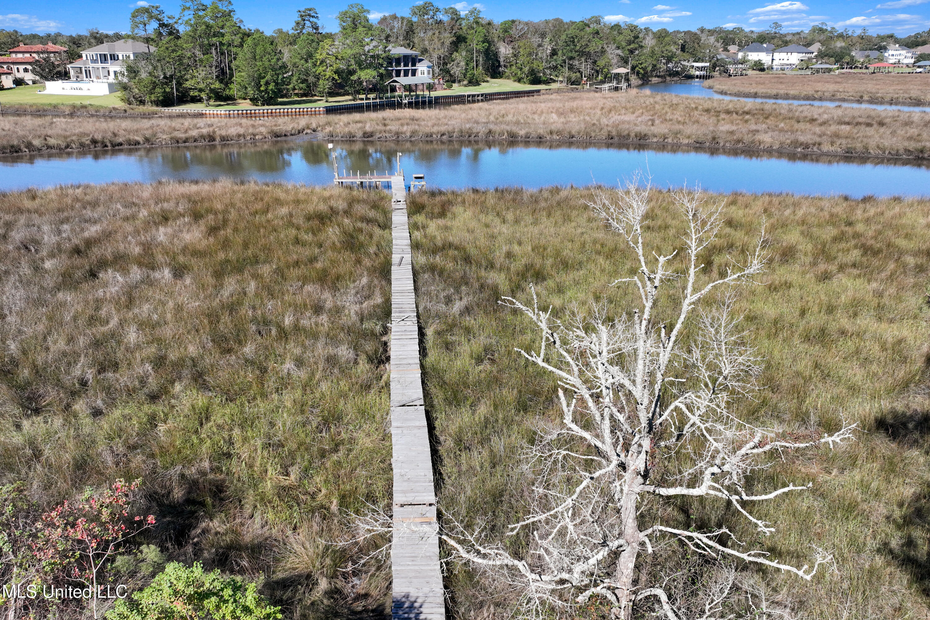 3333 Pine Circle Ocean Springs, MS 39564 - Photo 38 of 45 039