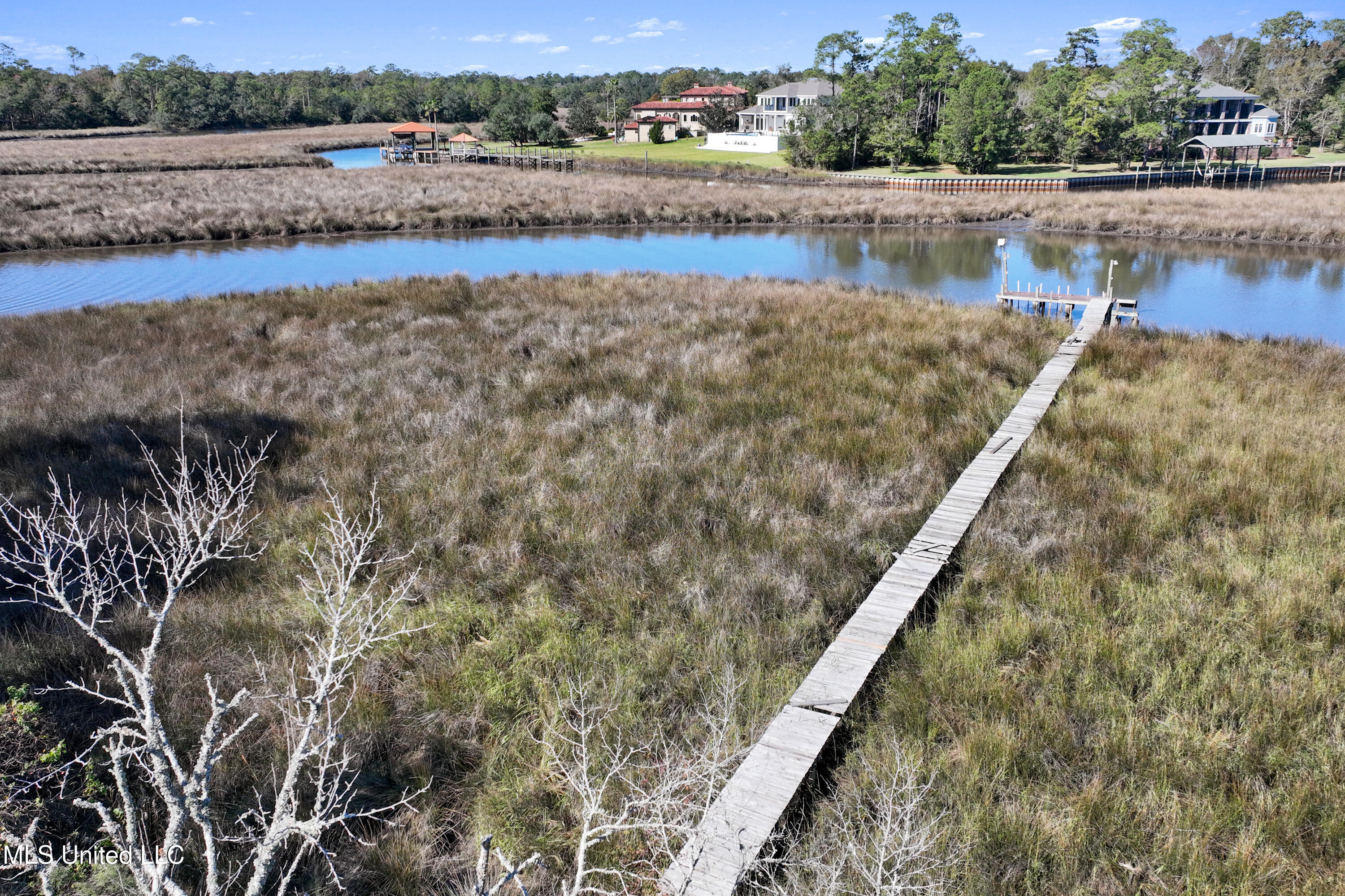 3333 Pine Circle Ocean Springs, MS 39564 - Photo 39 of 45 040