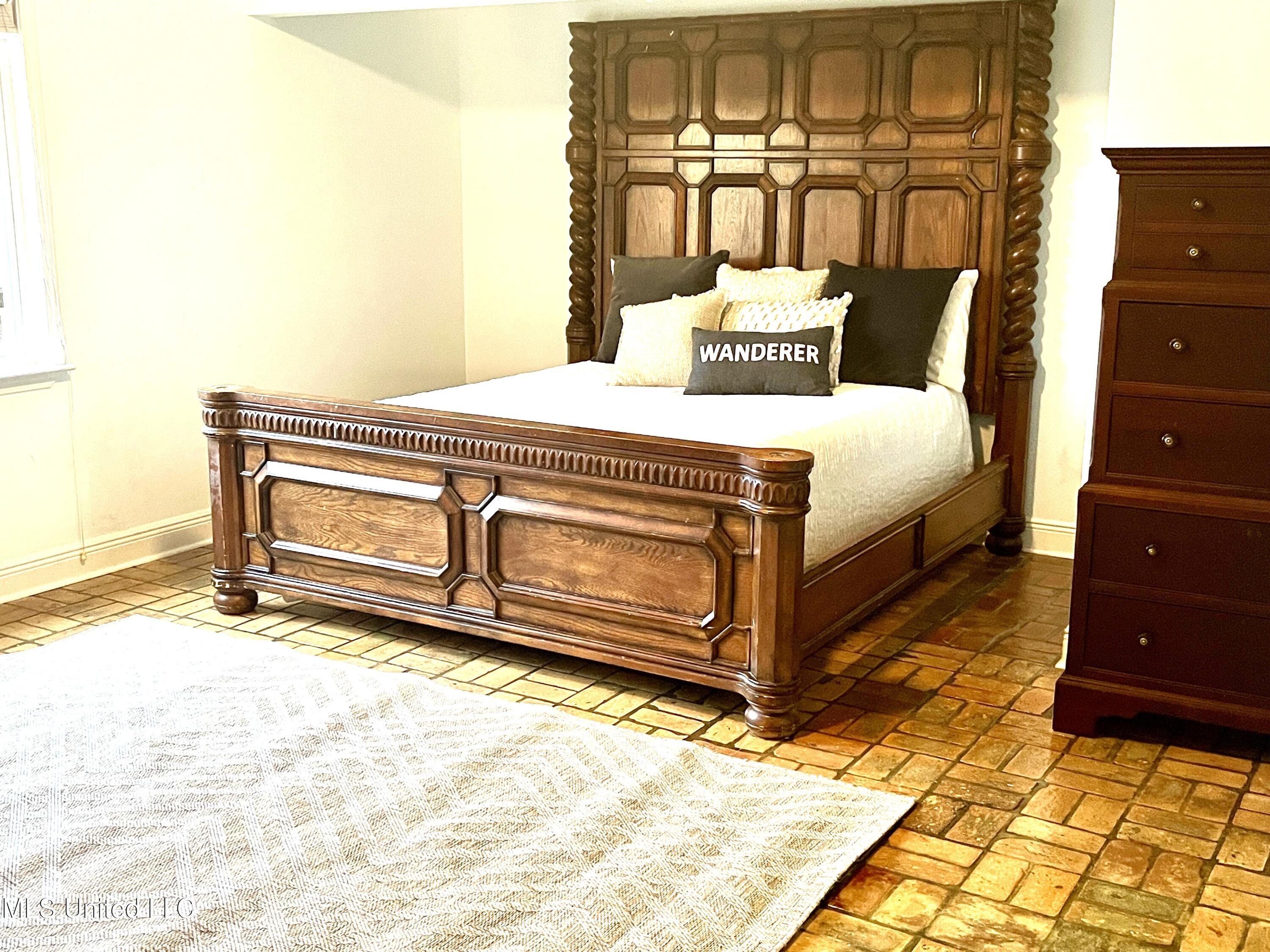 3333 Pine Circle Ocean Springs, MS 39564 - Photo 9 of 45 dine 2