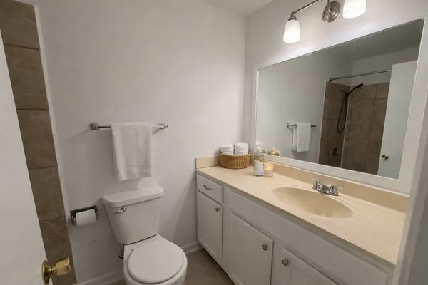 $2,395 | 2167 North Heather Lane, Unit 2167, Palatine, IL 60074