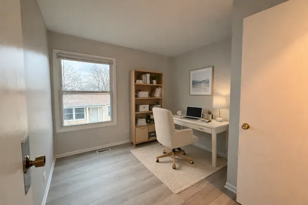 $2,395 | 2167 North Heather Lane, Unit 2167, Palatine, IL 60074