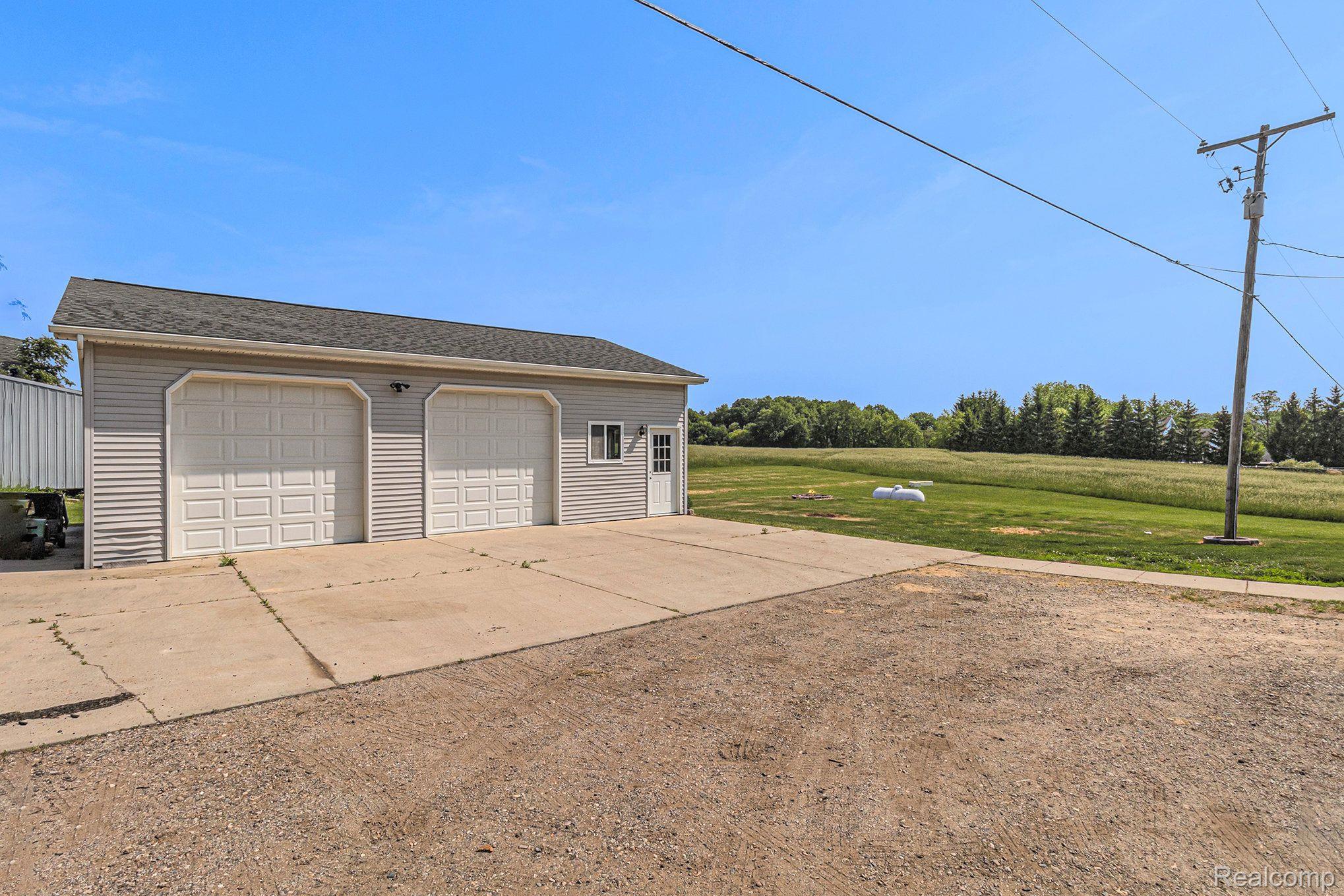 113 East Hibbard Road Owosso, MI 48867 - Photo 34 of 41 Gallery Image 34