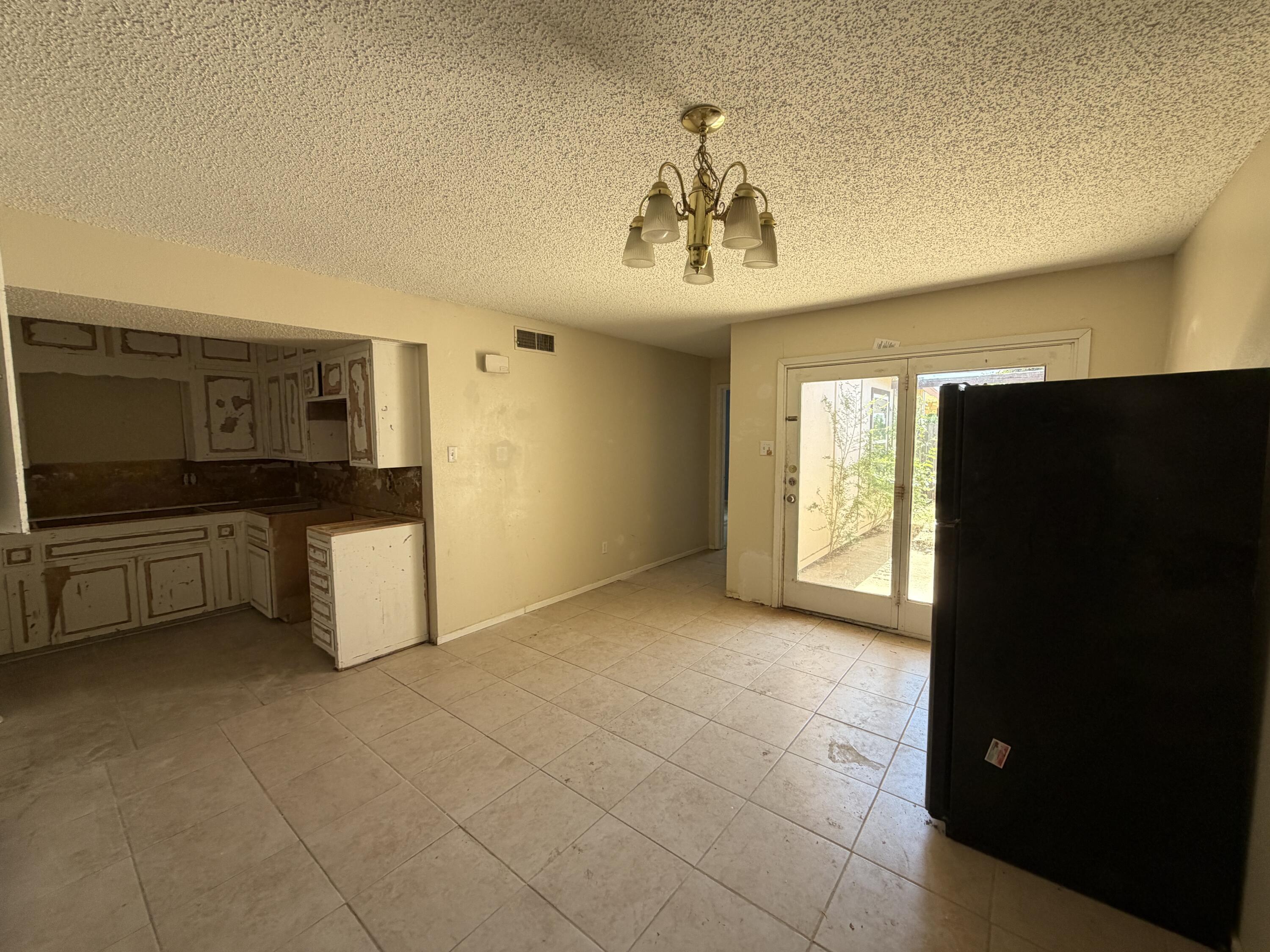 5015 27th Street Lubbock, TX 79407 - Photo 5 of 11 IMG_0153