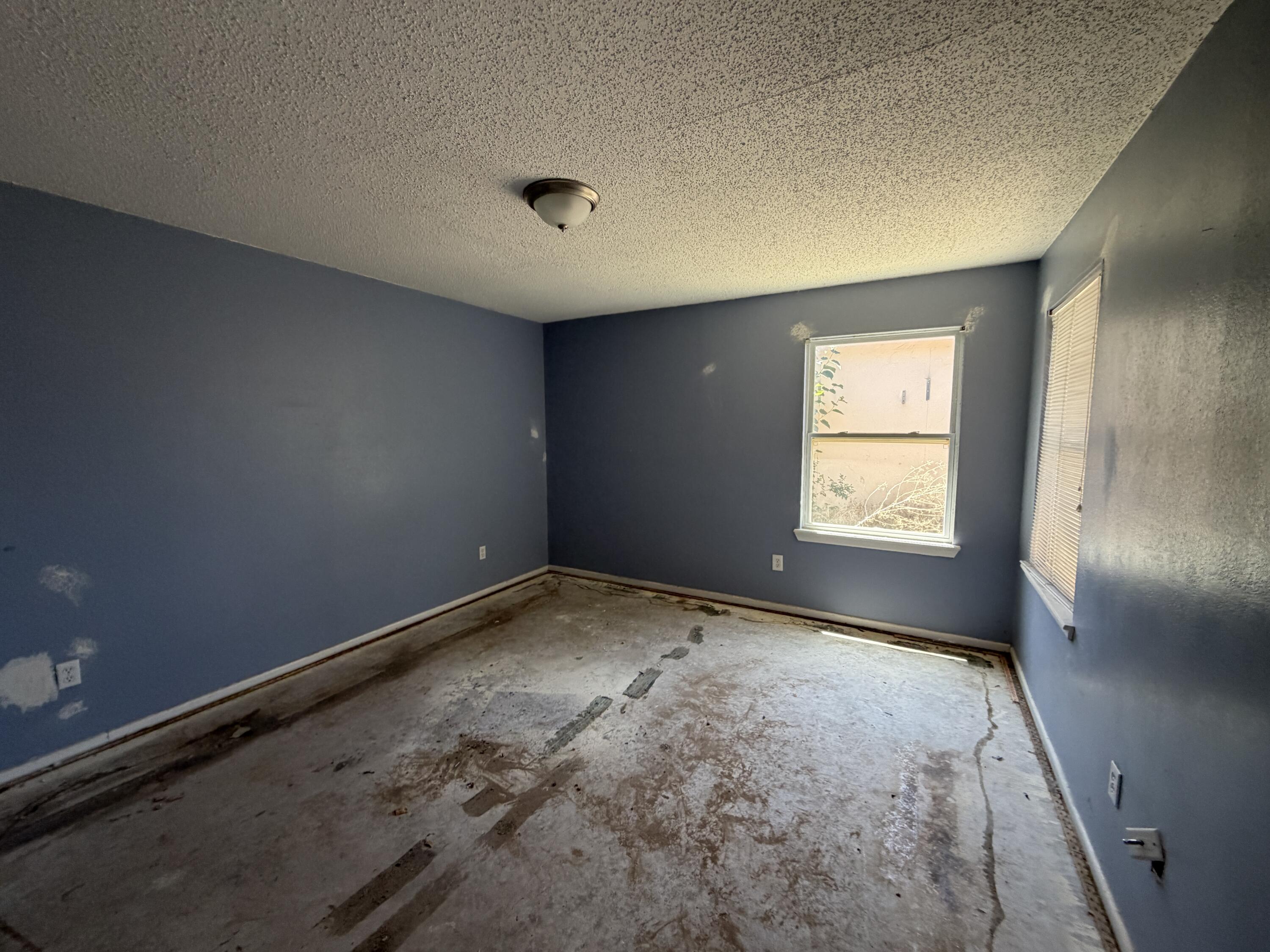 5015 27th Street Lubbock, TX 79407 - Photo 6 of 11 IMG_0155