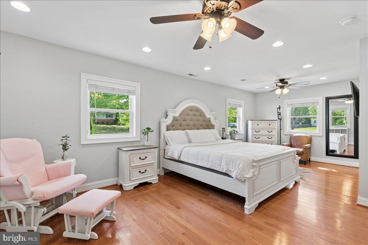 8350 Sycamore Road Millersville, MD 21108 - Photo 5 of 65