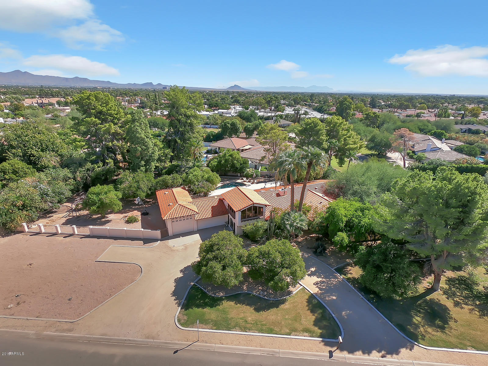 5901 North Quail Run Road Paradise Valley, AZ 85253 - Photo 35 of 37 GOPR3728