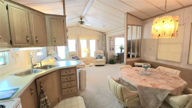 $114,900 | 3333 26th Avenue East, Unit 1219, Bradenton, FL 34208