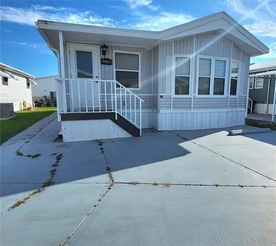 $114,900 | 3333 26th Avenue East, Unit 1219, Bradenton, FL 34208