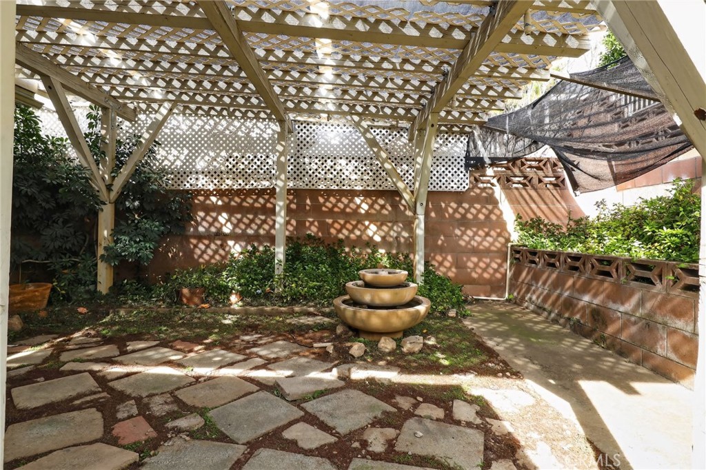 11675 Calvin Street Yucaipa, CA 92399 - Photo 7 of 30 a view of a outdoor space