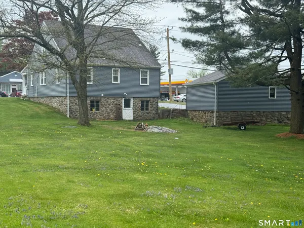 $2,200 | 31 Waterbury Road, Prospect, CT 06712